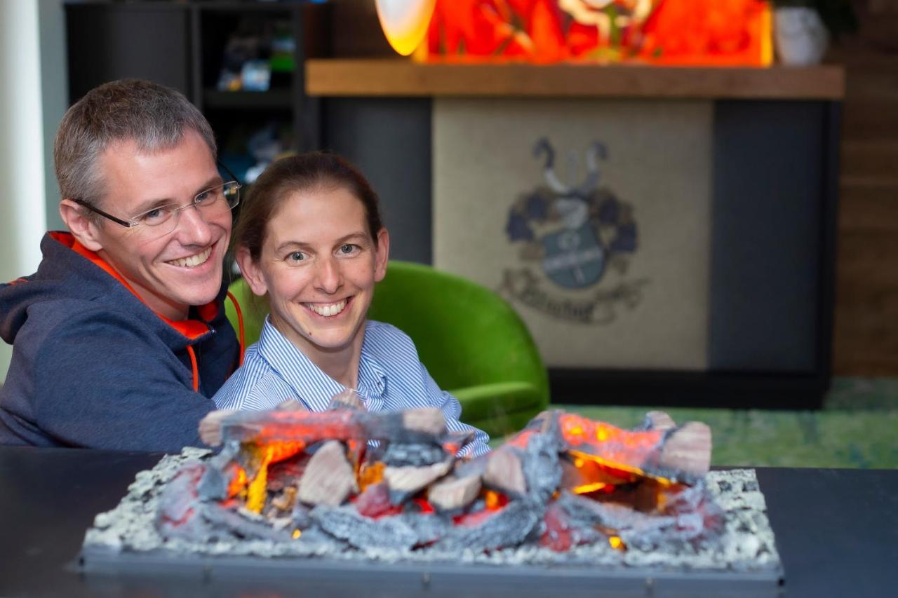 Hotel Lucia Damuels Eksteriør bilde